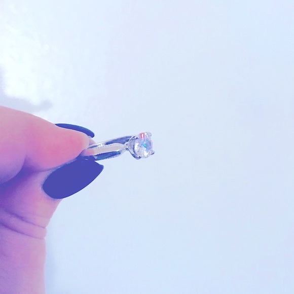 Sparkling Divine 7mm Round CZ Stone Solitaire Engagement Ring Silver Band 7.5 /8 - Picture 11 of 16